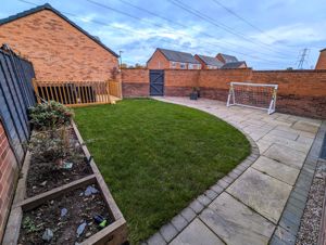 Photo 19- click for photo gallery